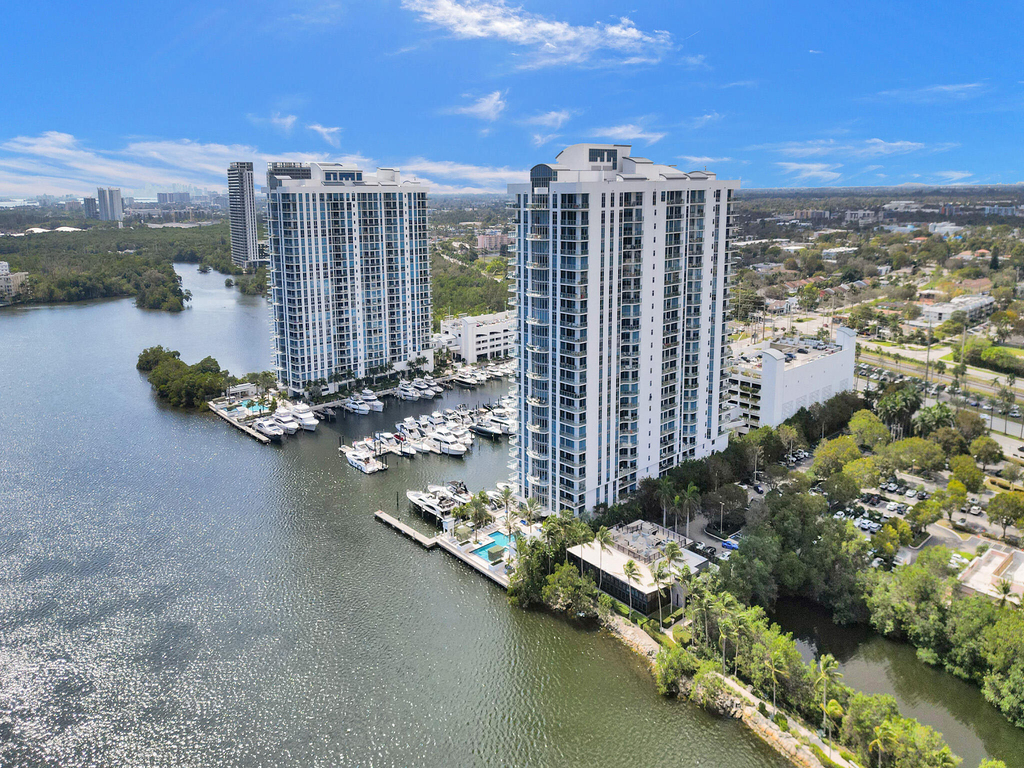 17301 Biscayne Boulevard - Photo 59