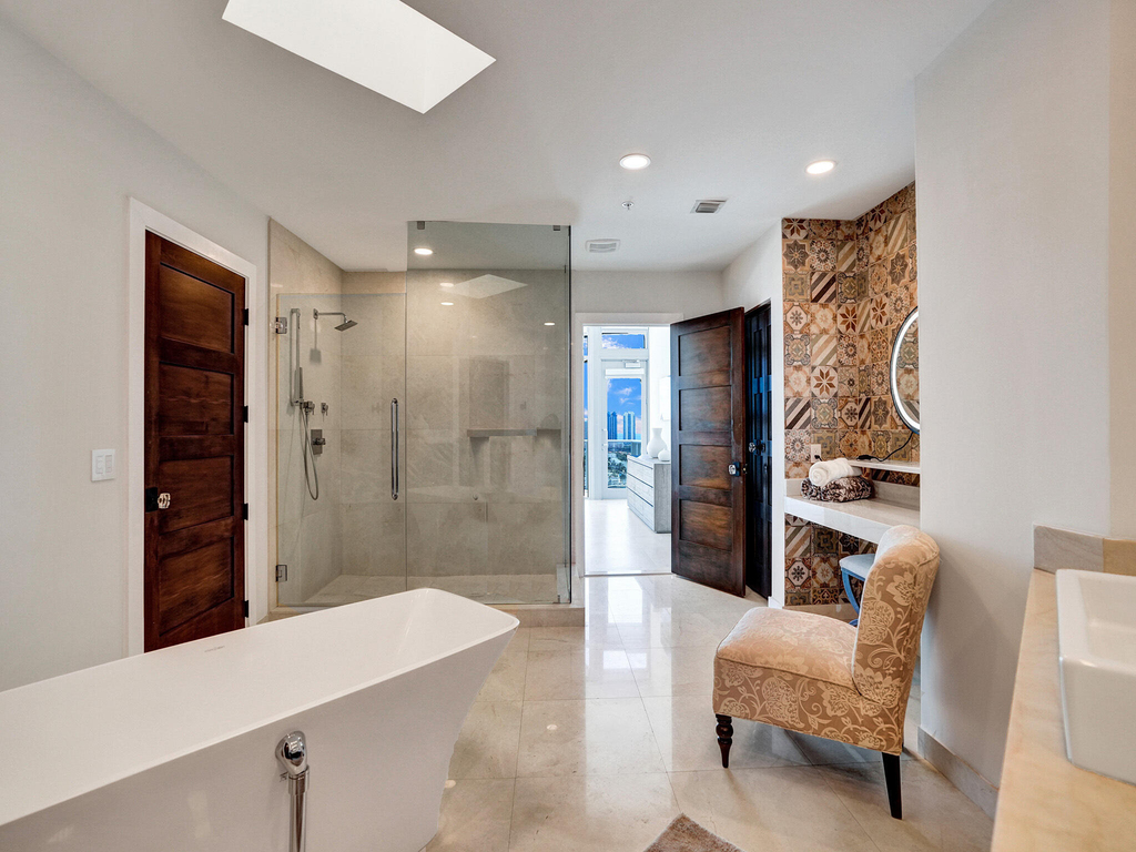 17301 Biscayne Boulevard - Photo 28