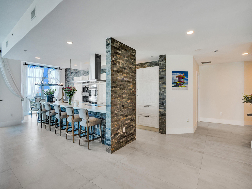 17301 Biscayne Boulevard - Photo 7