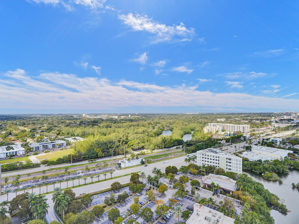 17301 Biscayne Boulevard - Photo 63
