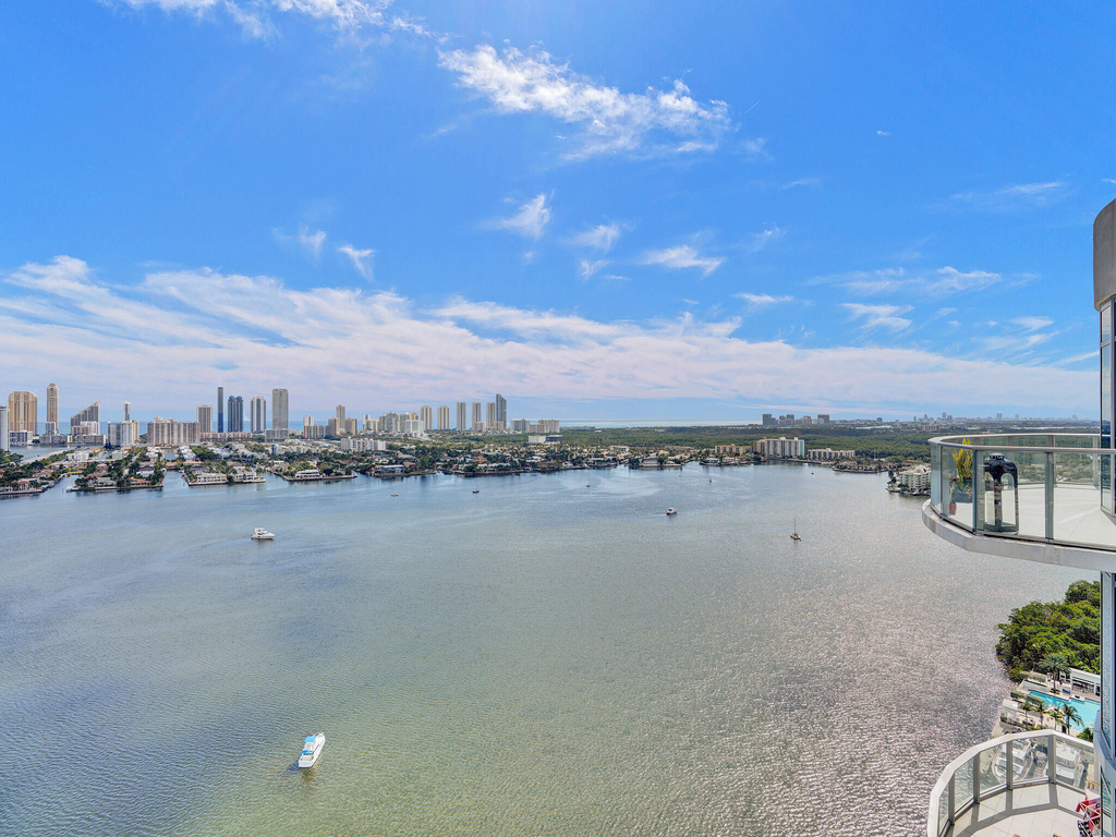 17301 Biscayne Boulevard - Photo 55