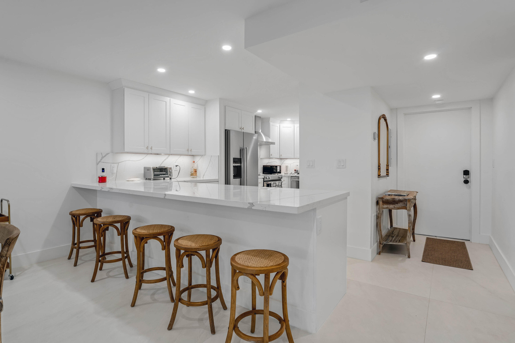 401 Briny Avenue - Photo 4