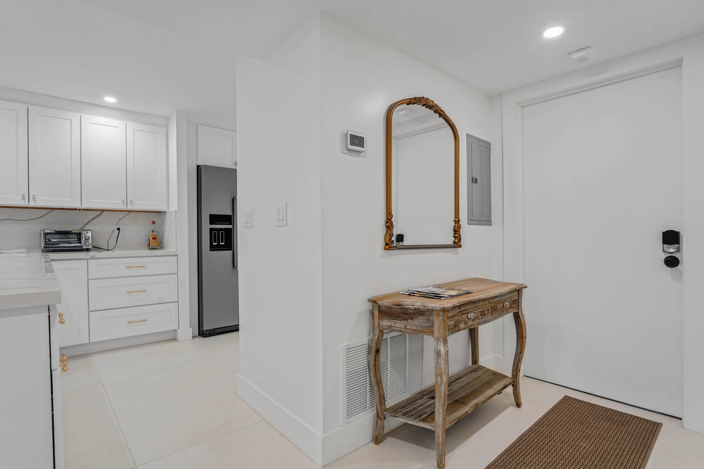 401 Briny Avenue - Photo 8