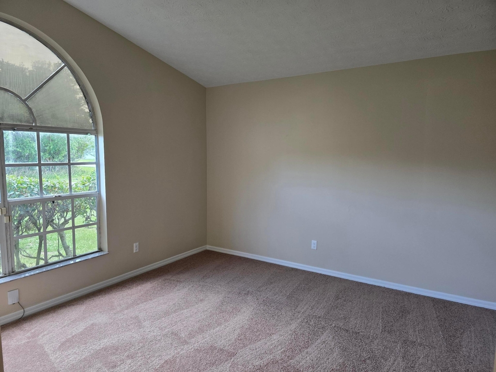 2601 Se Creston Lane - Photo 2