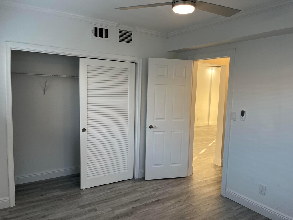 2748 Ne 28th Avenue - Photo 15
