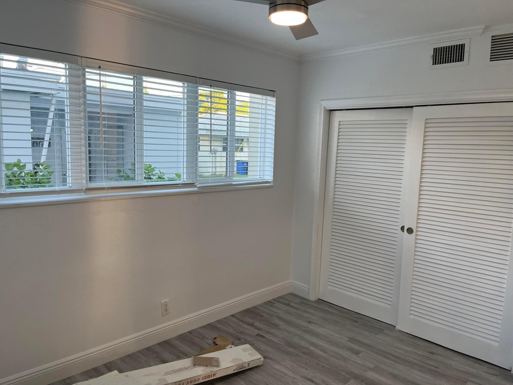 2748 Ne 28th Avenue - Photo 14
