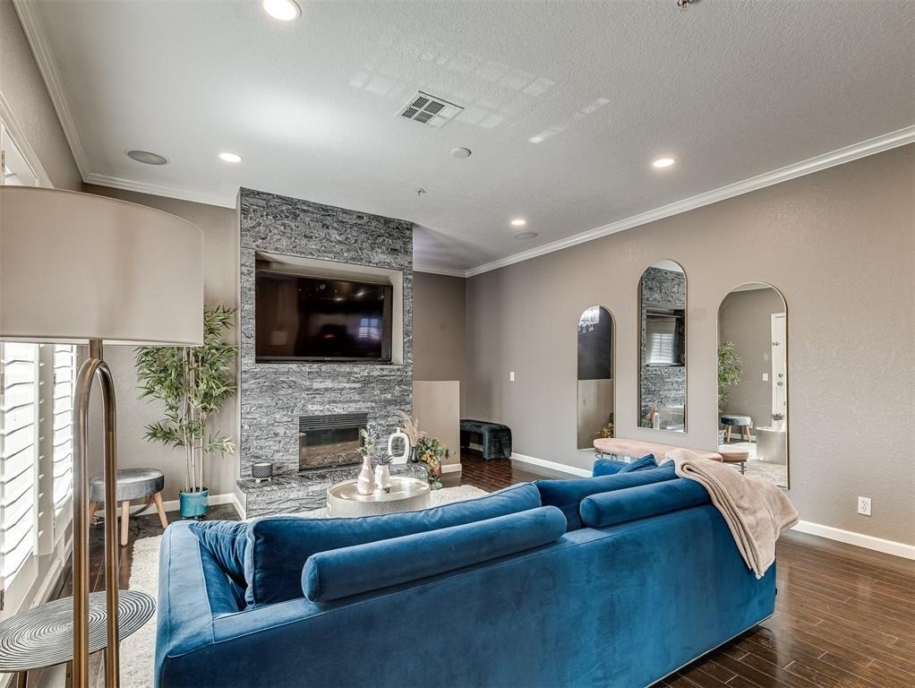 6162 N Brookline Avenue - Photo 7