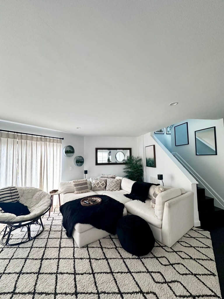 132 Weybridge Circle - Photo 1