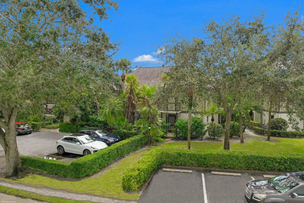13334 Polo Club Road - Photo 10