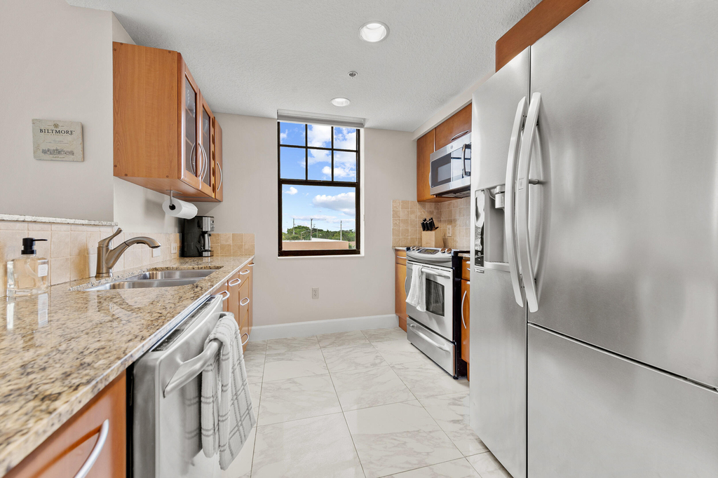 511 Lucerne Avenue - Photo 6