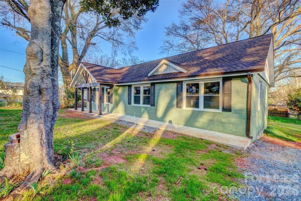 824 Second Street - Photo 2