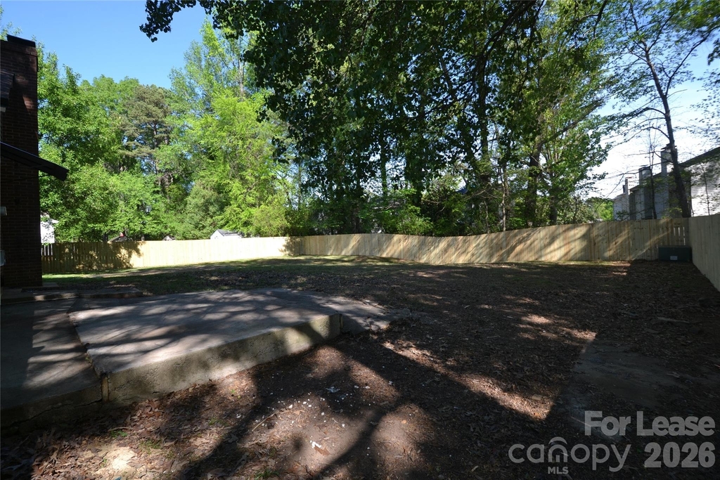 1422 Thermal Road - Photo 36