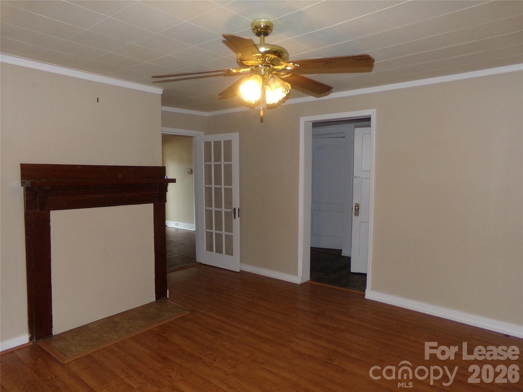 729 Spruce Street - Photo 9