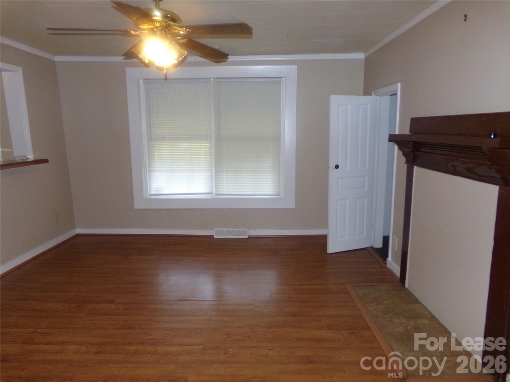 729 Spruce Street - Photo 10