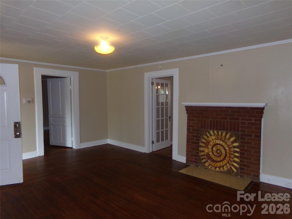 729 Spruce Street - Photo 7