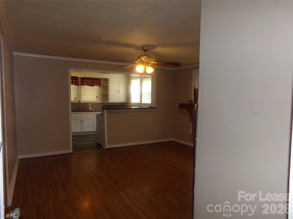 729 Spruce Street - Photo 6