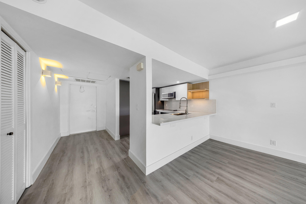 3151 S Palm Aire Drive - Photo 8