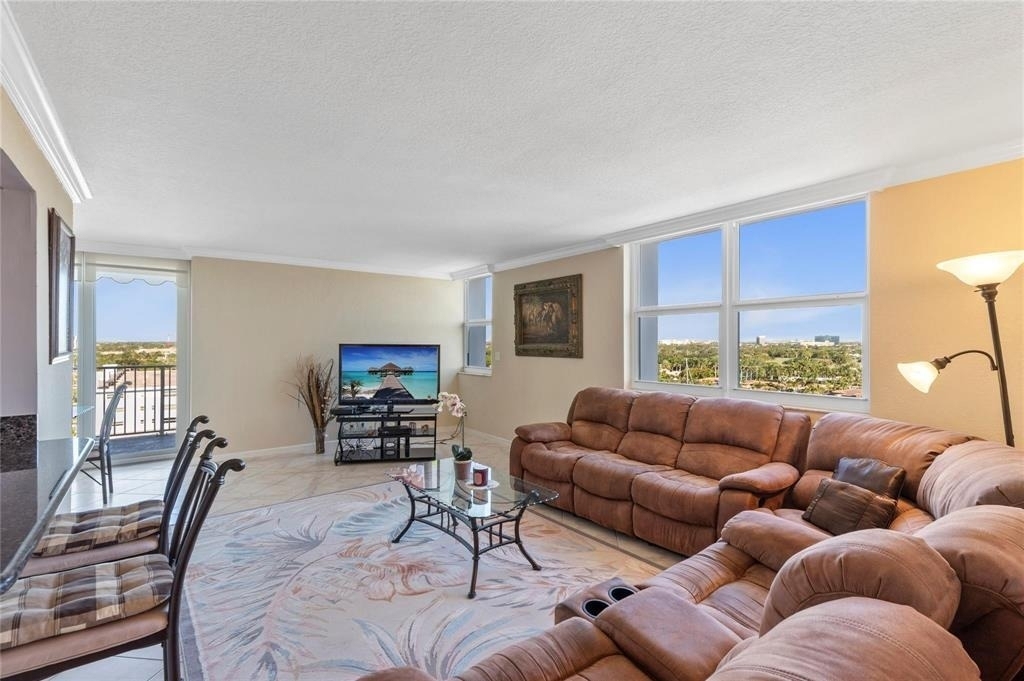 2881 Ne 33rd Court - Photo 10