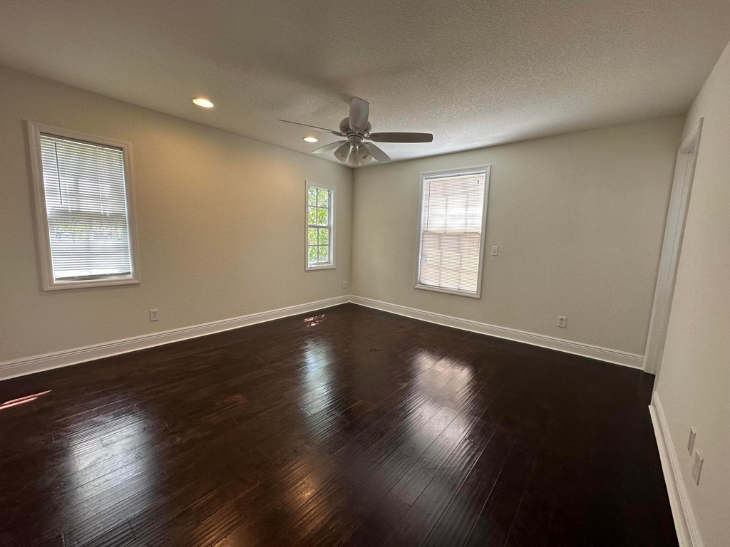 340 Walton Boulevard - Photo 8