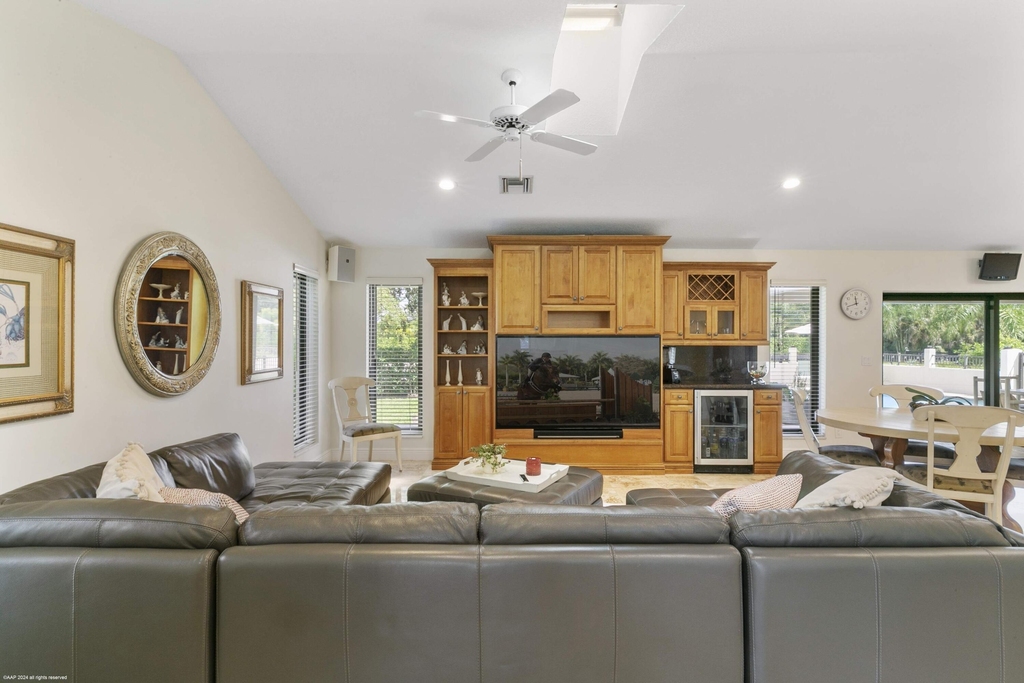 14965 Oatland Court - Photo 14