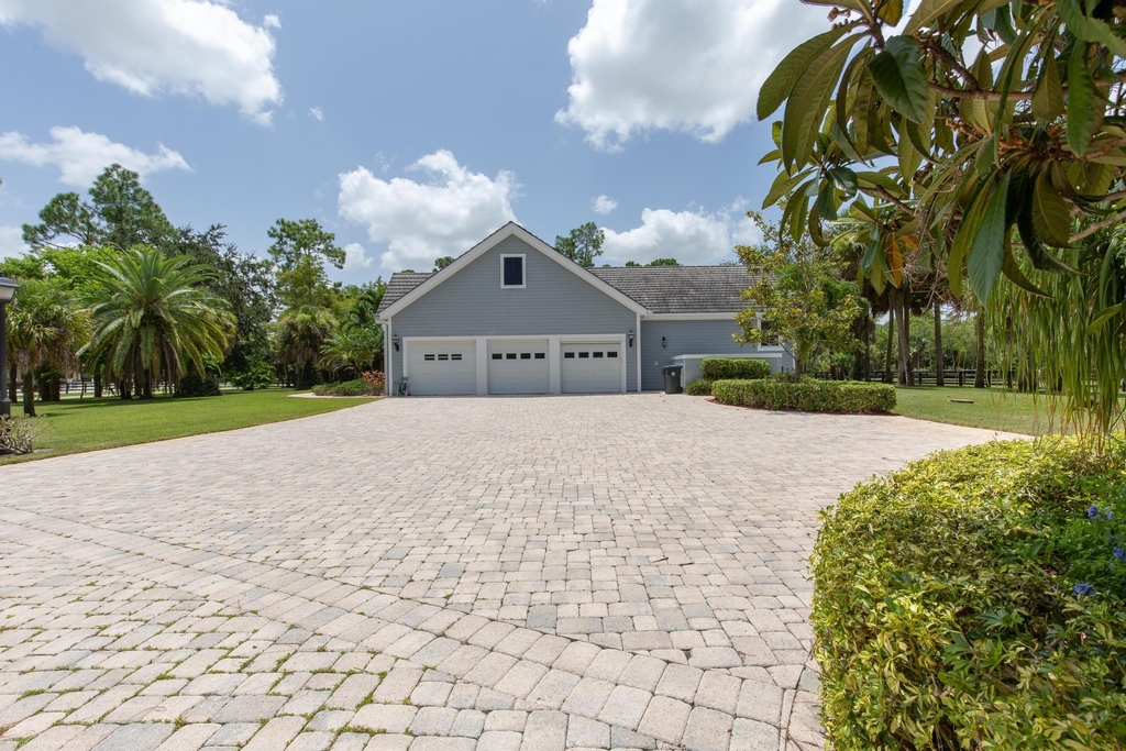 1321 Pelham Road - Photo 4