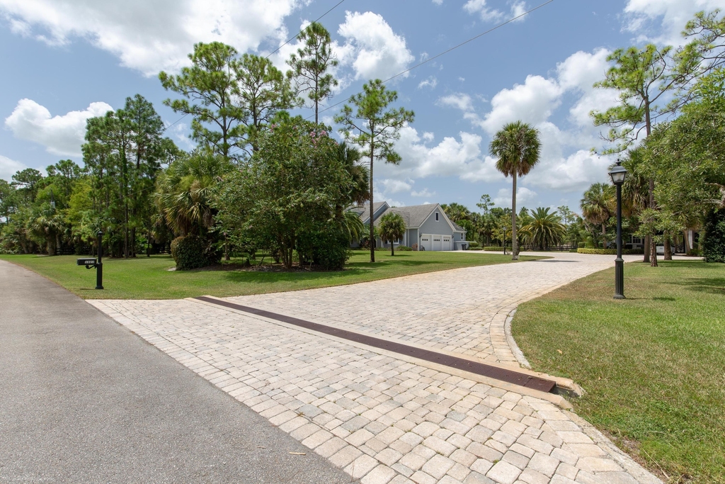 1321 Pelham Road - Photo 1