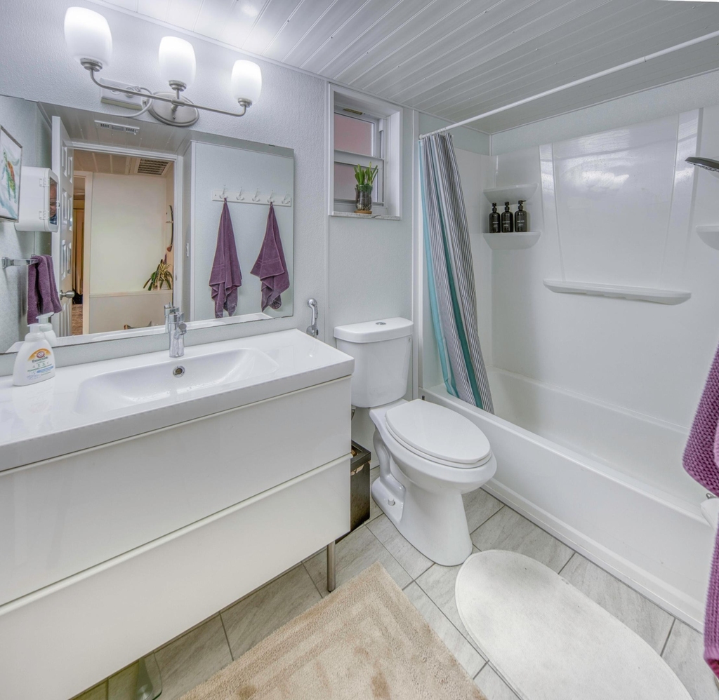 2566 Garden Drive S - Photo 8