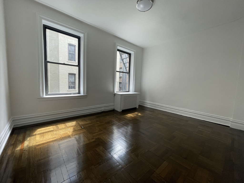 West 104th Street - Photo 5
