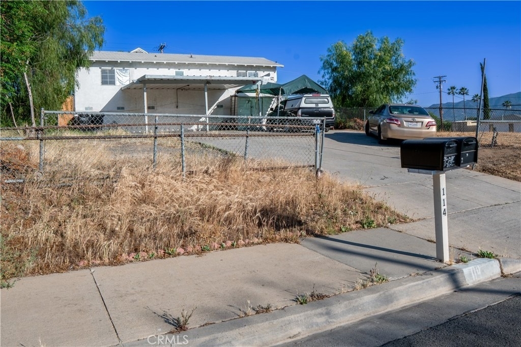 114 N Lewis - Photo 5