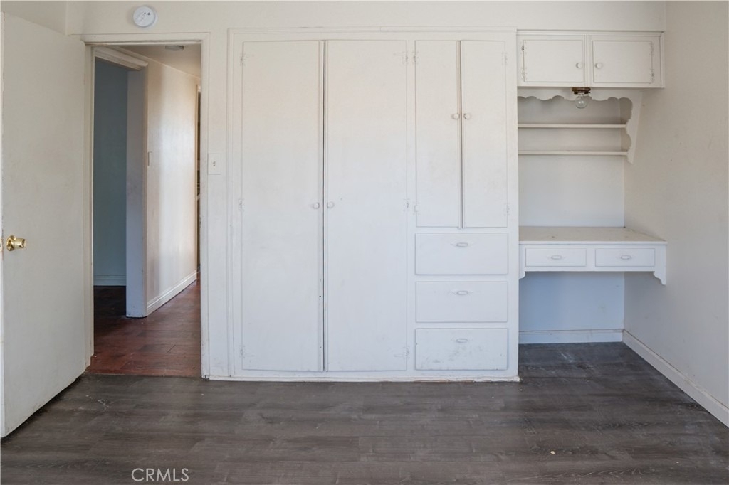 114 N Lewis - Photo 2
