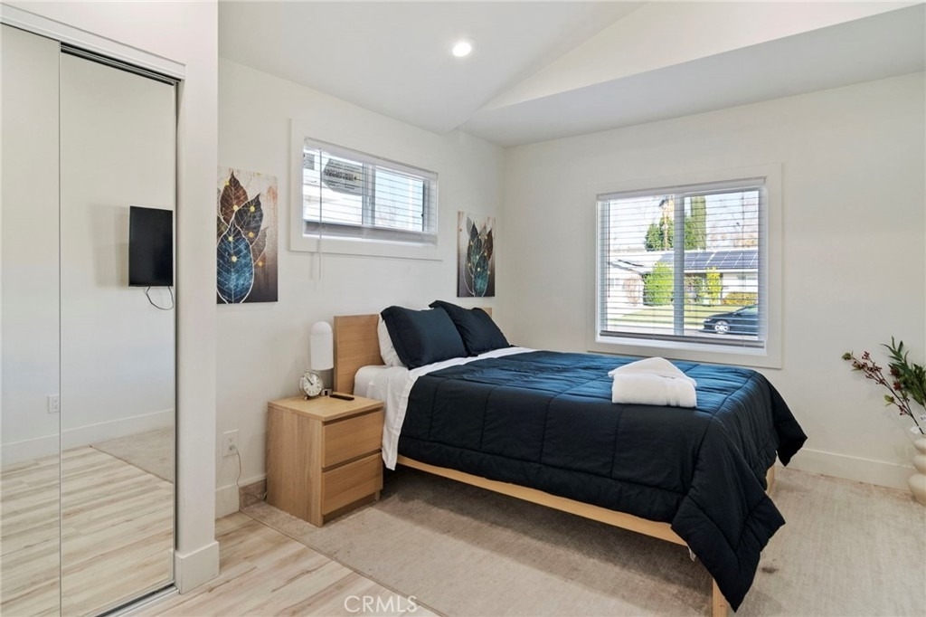 24136 Kittridge - Photo 23