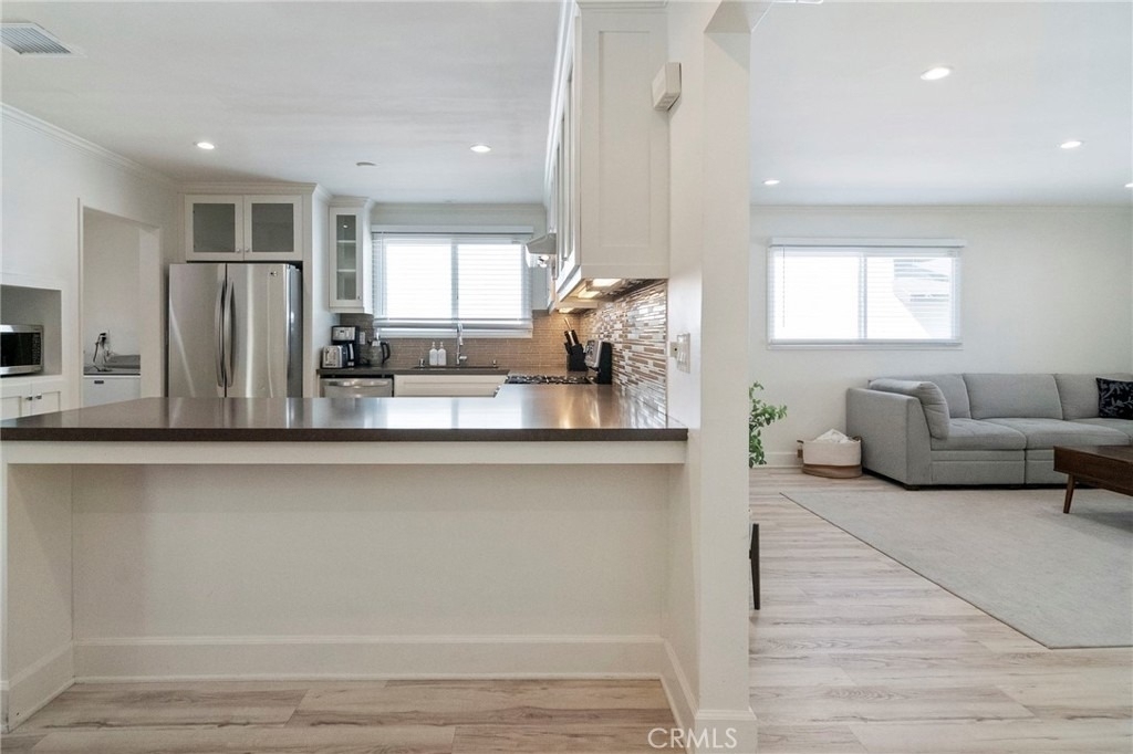 24136 Kittridge - Photo 30