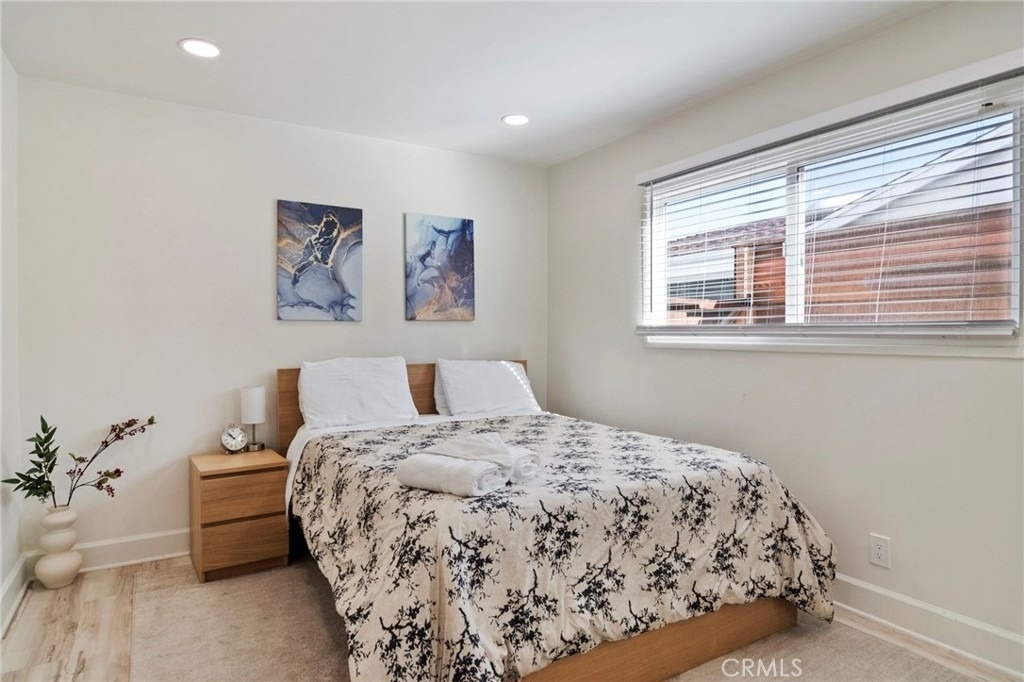 24136 Kittridge - Photo 15