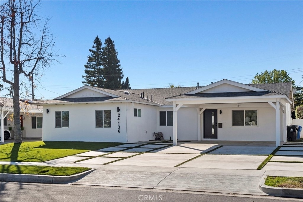 24136 Kittridge - Photo 2