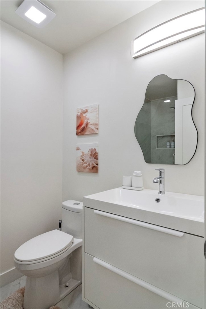 24136 Kittridge - Photo 16