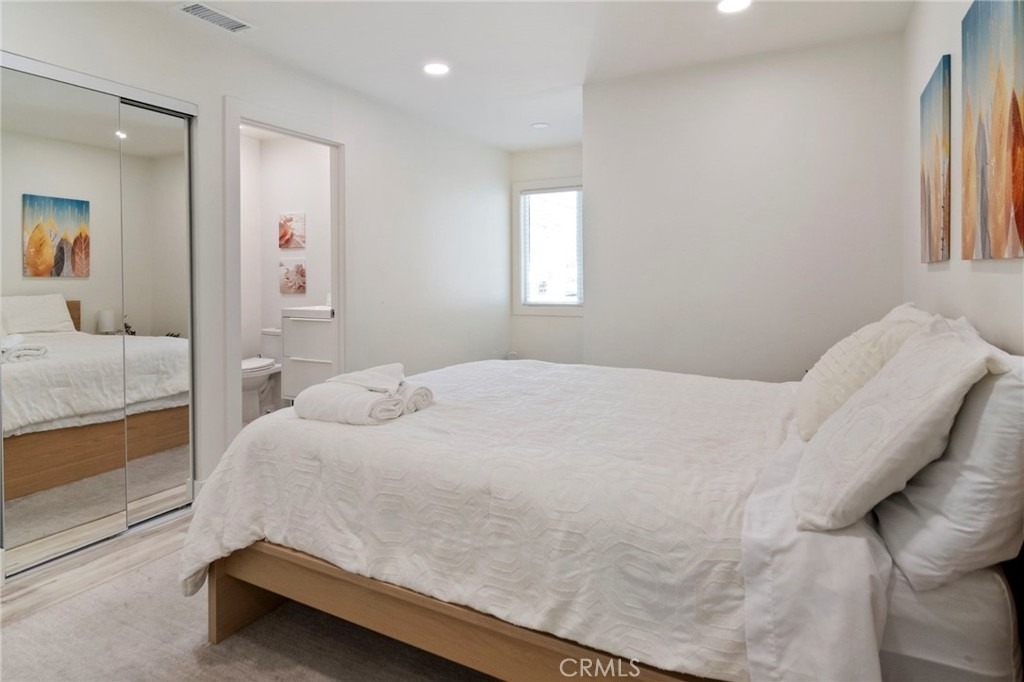 24136 Kittridge - Photo 26