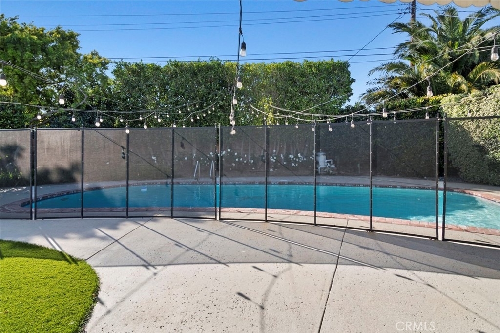 24136 Kittridge - Photo 35