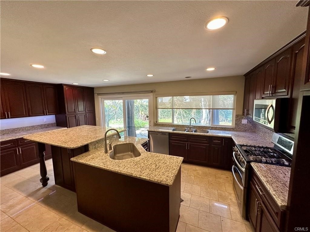 17631 Mapes Avenue - Photo 2