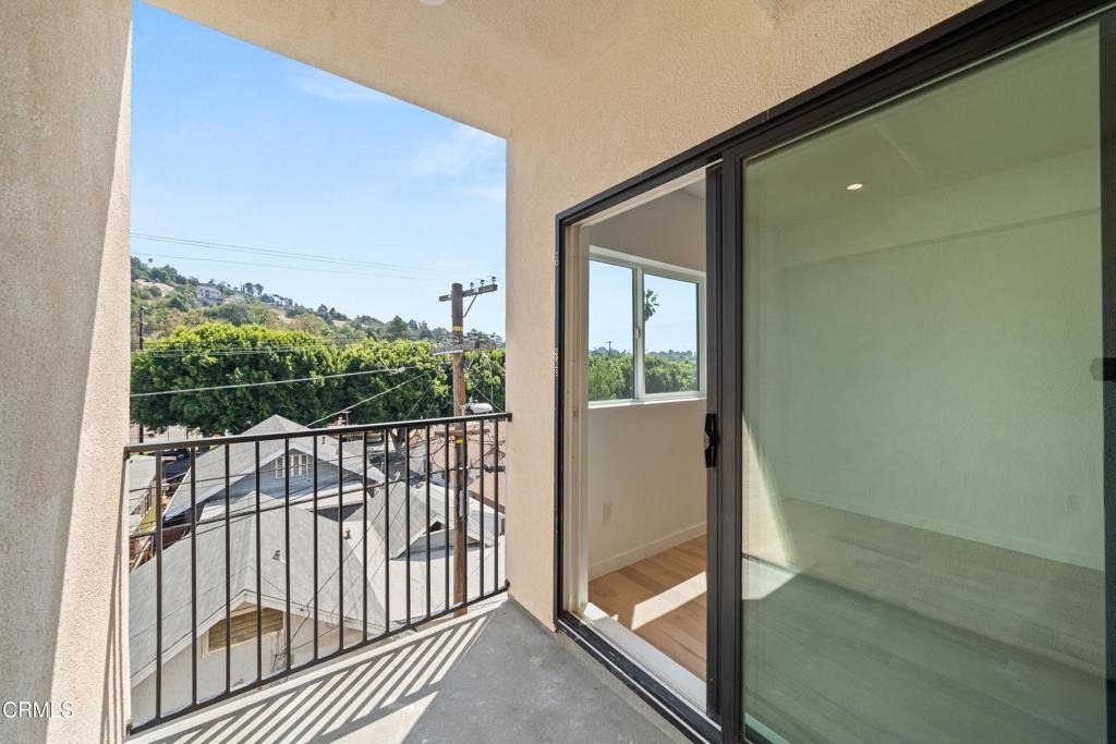 3564 N Eagle Rock Boulevard - Photo 21
