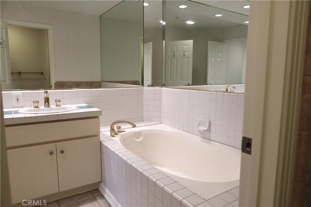 2243 Martin - Photo 20
