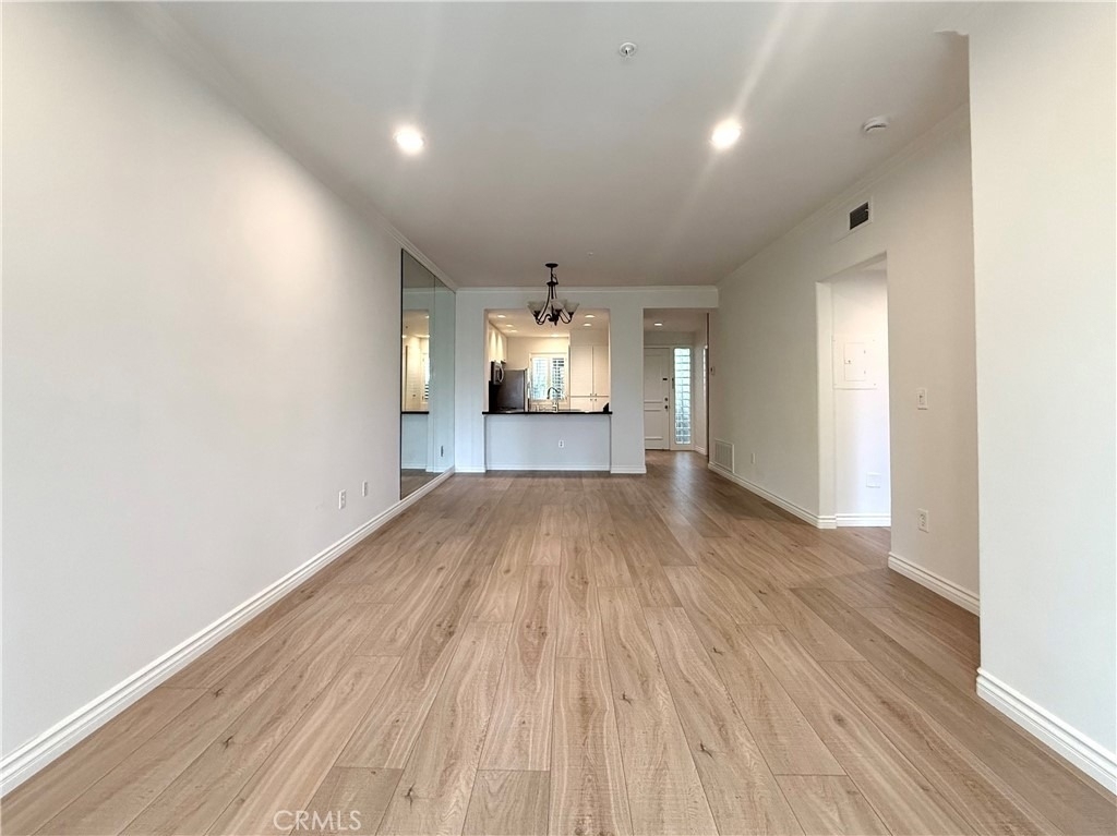 2243 Martin - Photo 4
