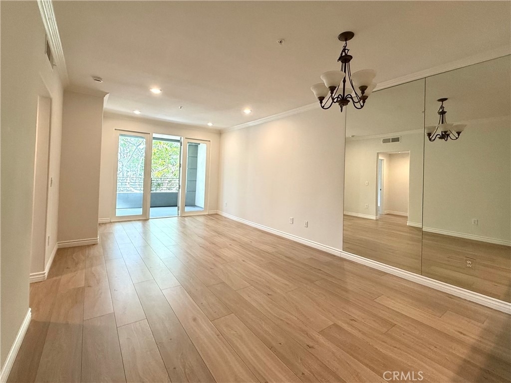 2243 Martin - Photo 6
