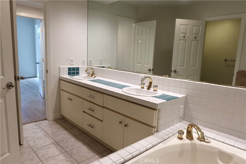 2243 Martin - Photo 22
