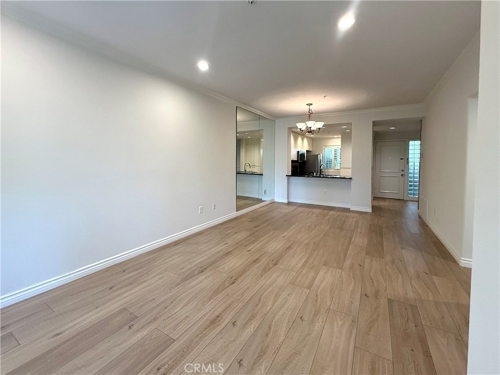 2243 Martin - Photo 8