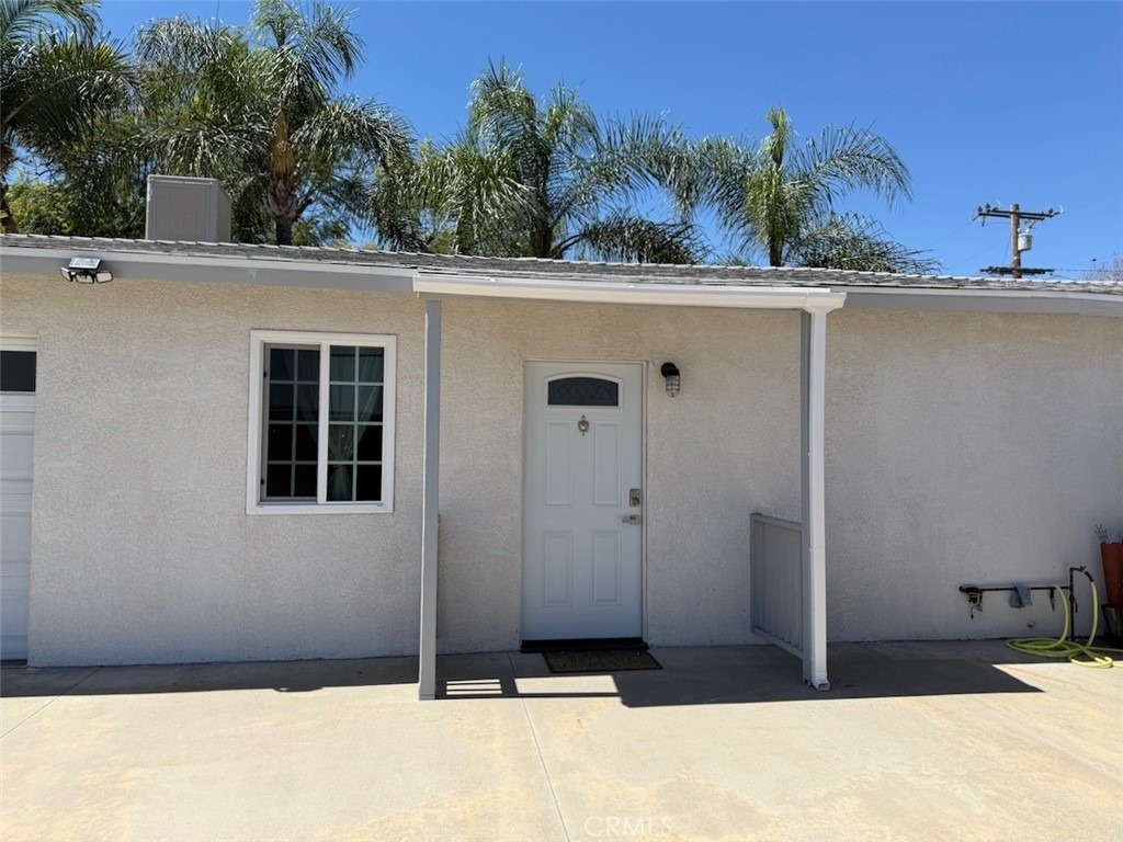 18421 E Cypress - Photo 1