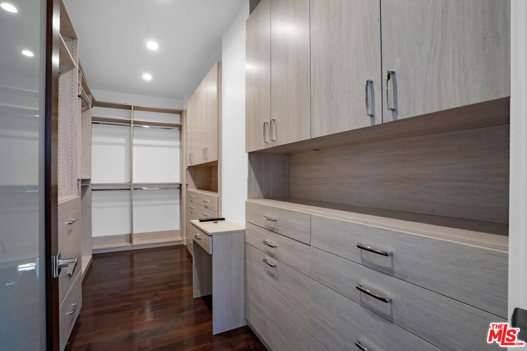 3832 Shannon Road - Photo 35
