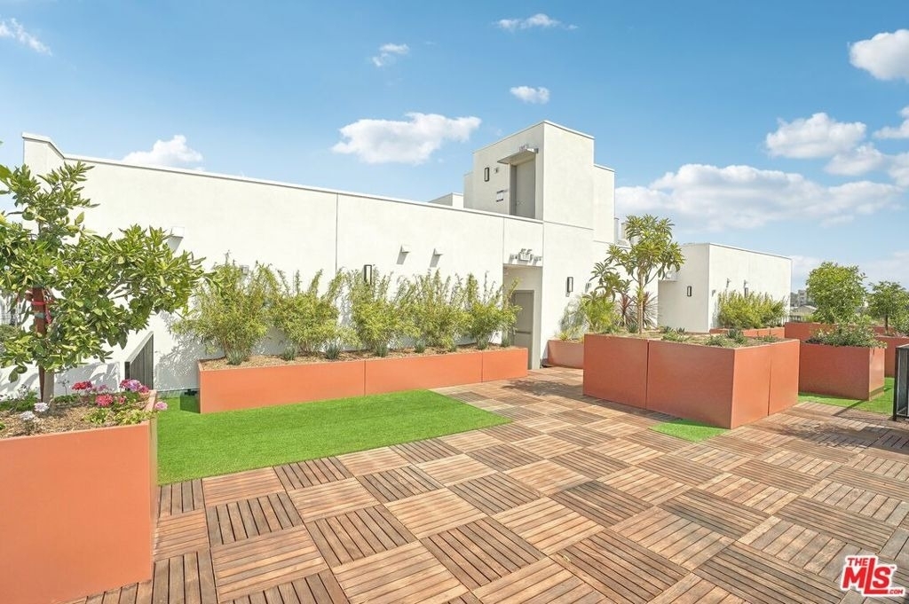 218 Alvarado Street - Photo 13