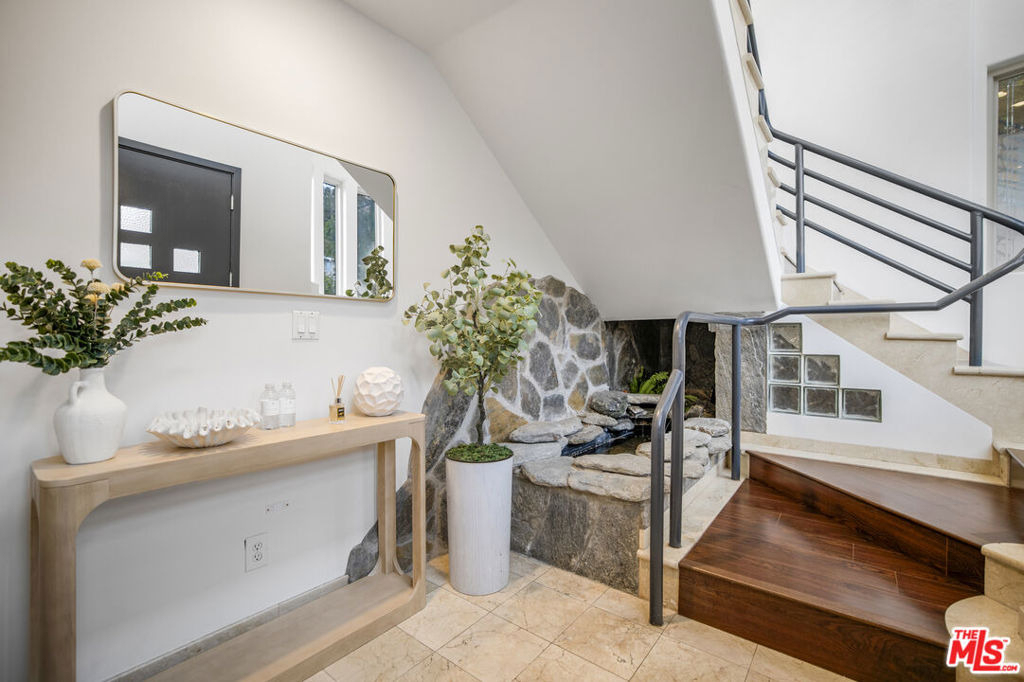 8507 Franklin Avenue - Photo 16