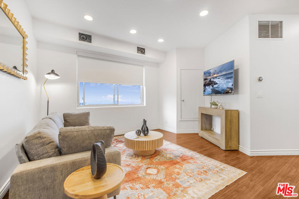 8507 Franklin Avenue - Photo 19