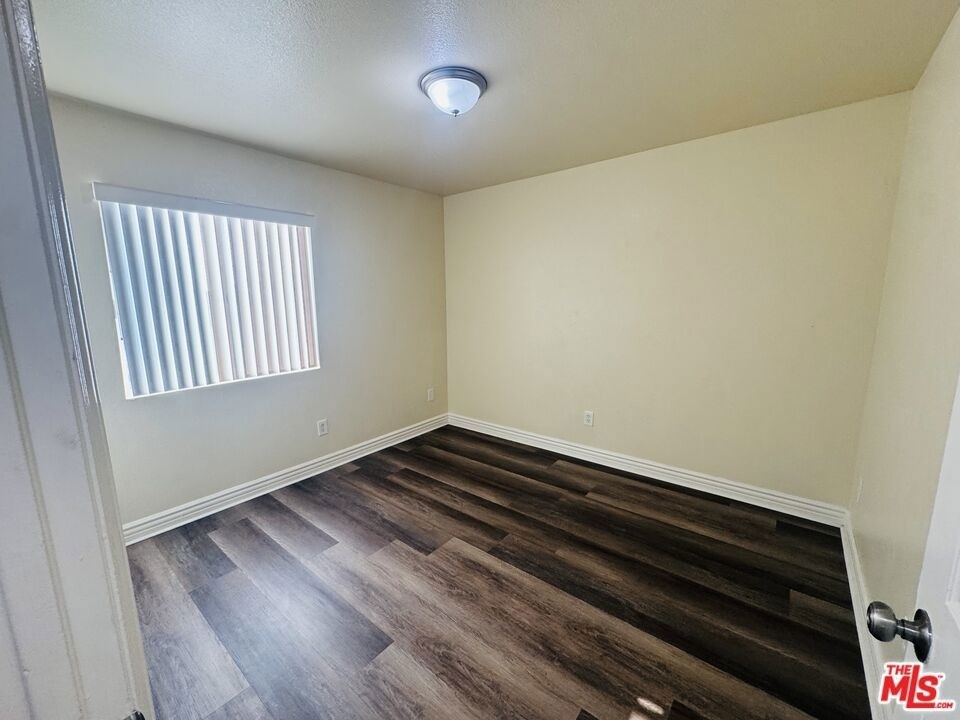136 W 97th Street - Photo 14